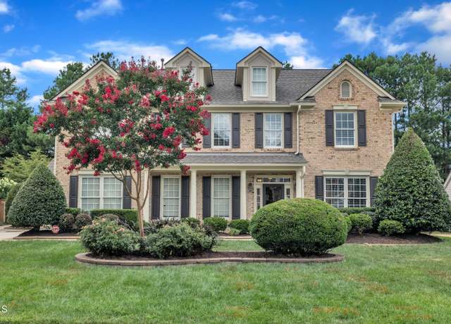 Property at 226 Shillings Chase Dr, Cary, NC 27518, 4 beds, 3.5 baths