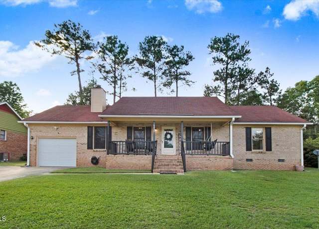 Property at 5035 Waterford Dr, Fayetteville, NC 28303, 3 beds, 2 baths