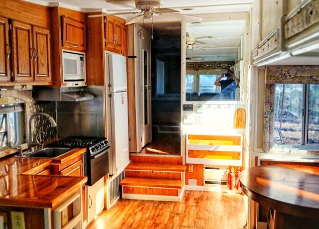 Property at 106 Natchez Dr, Louisburg, NC 27549