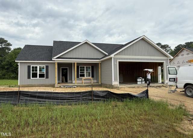 Property at 107 Tee Dr, Selma, NC 27576, 3 beds, 2 baths