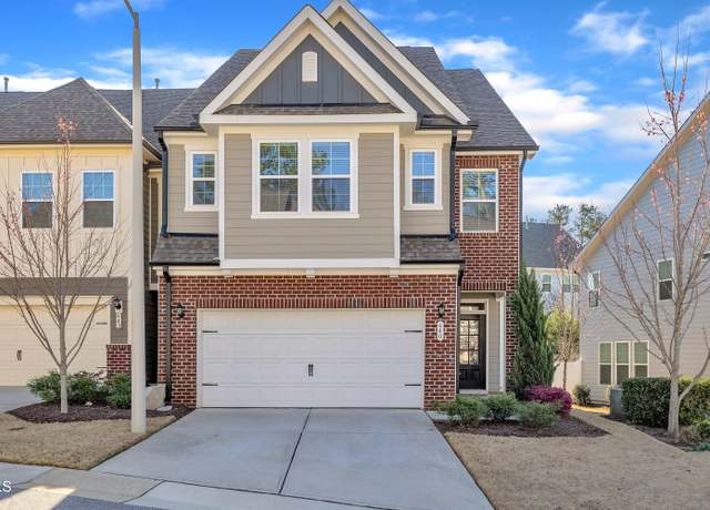 Property at 640 Newlyn Dr, Raleigh, NC 27606, 3 beds, 2.5 baths