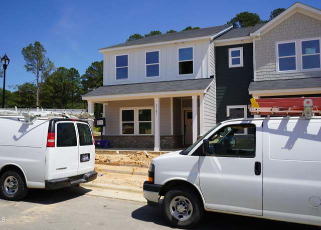 Property at 3701 Rosebush Dr, Zebulon, NC 27597, 3 beds, 2.5 baths