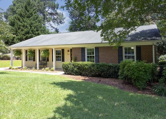 Property at 3112 Carovel Ct, Raleigh, NC 27612, 3 beds, 2 baths