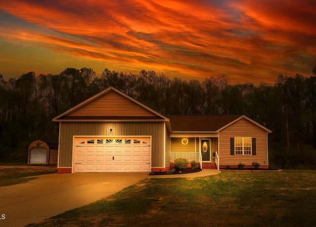 Property at 40 Patricia S Vann Ct, Dunn, NC 28334, 3 beds, 2 baths