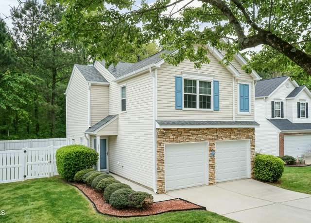 Property at 228 Adefield Ln, Holly Springs, NC 27540, 3 beds, 2.5 baths