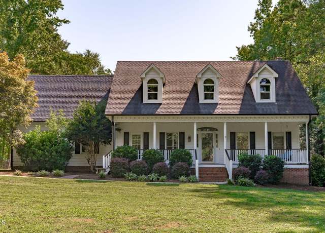 Property at 8117 Robincrest Ct, Fuquay Varina, NC 27526, 3 beds, 2.5 baths
