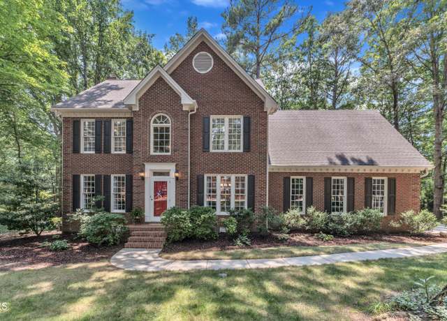 Property at 5120 Linksland Dr, Holly Springs, NC 27540, 4 beds, 2.5 baths