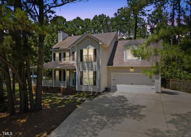 Property at 6425 Cross Ridge Drive Dr, Holly Springs, NC 27540, 3 beds, 2.5 baths