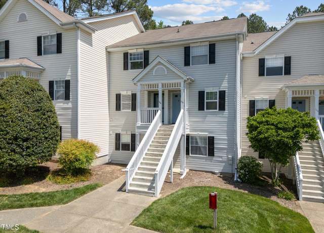 Property at 128 Schultz St, Chapel Hill, NC 27514, 2 beds, 2.5 baths