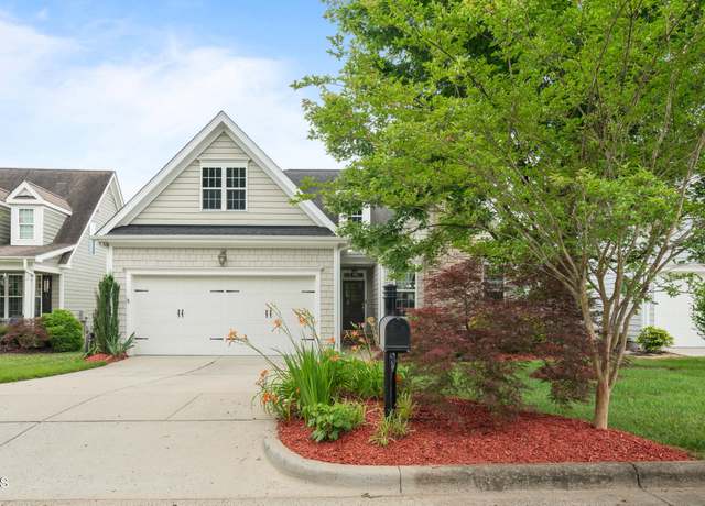 Property at 5233 Greymoss Ln, Apex, NC 27539, 3 beds, 2 baths