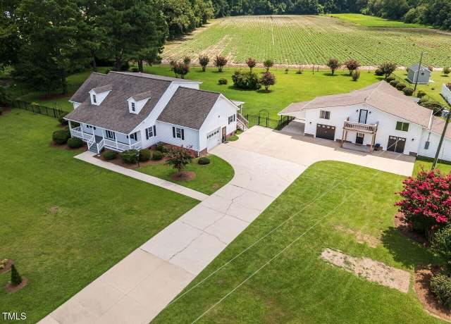 Property at 10336 Old Beulah Rd, Kenly, NC 27542, 3 beds, 2.5 baths