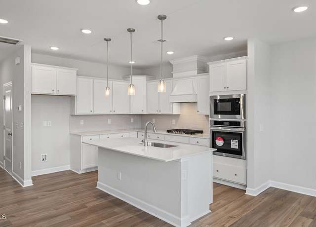 Property at 3854 Well Fleet Dr, Fuquay Varina, NC 27526, 3 beds, 2.5 baths