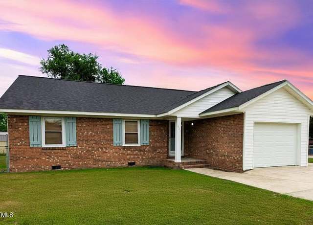 Property at 1602 Fairground Rd, Dunn, NC 28334, 3 beds, 2 baths