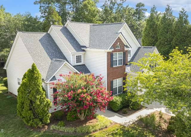 Property at 110 Stablegate Dr, Cary, NC 27513, 3 beds, 2.5 baths