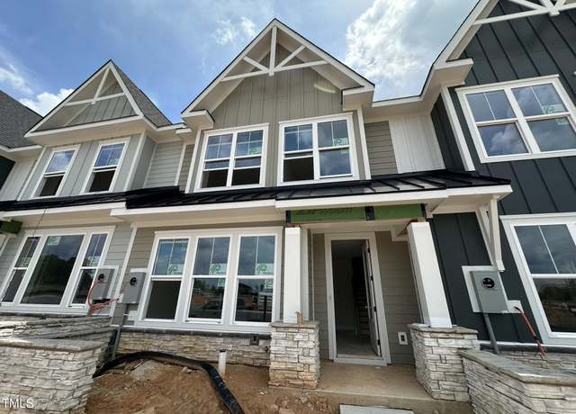 Property at 3020 White Rail Dr, Fuquay Varina, NC 27526, 4 beds, 3.5 baths