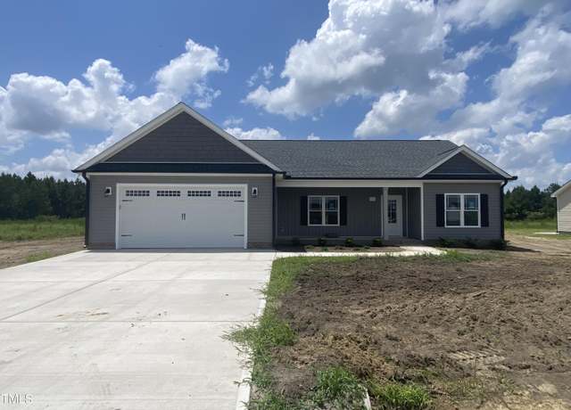 Property at 202 Rae Dr, Pikeville, NC 27863, 3 beds, 2 baths