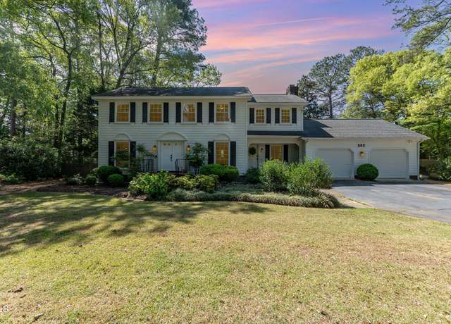 Property at 302 Walnut Creek Dr, Goldsboro, NC 27534, 4 beds, 3.5 baths