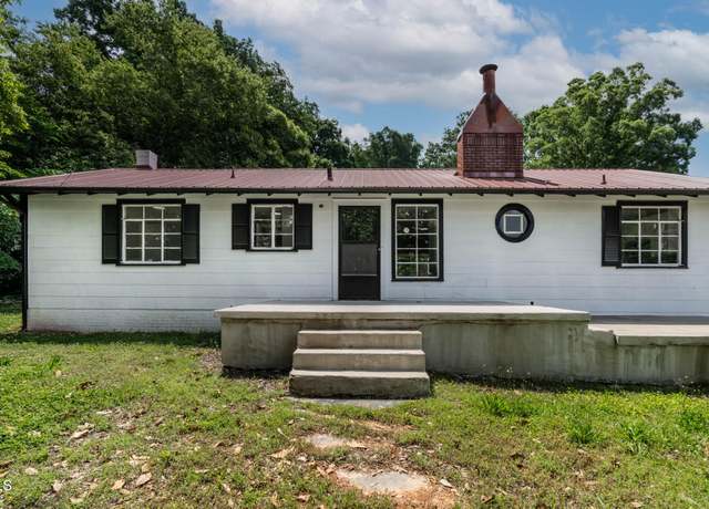 Property at 519 W Raleigh St, Siler City, NC 27344, 3 beds, 2 baths