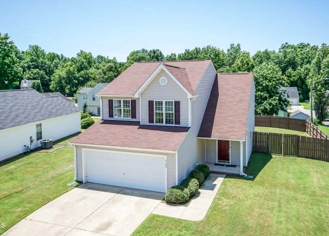 Property at 4125 Scofield Dr, Raleigh, NC 27610, 4 beds, 2.5 baths