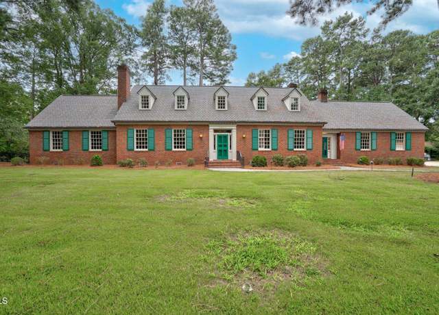 Property at 3811 Woodlawn Rd, Rocky Mount, NC 27803, 5 beds, 3.5 baths