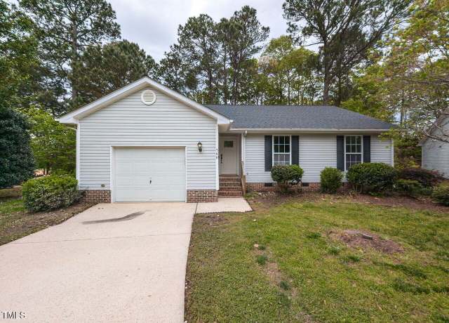 Property at 706 Mossburn Ct, Fuquay Varina, NC 27526, 3 beds, 2 baths