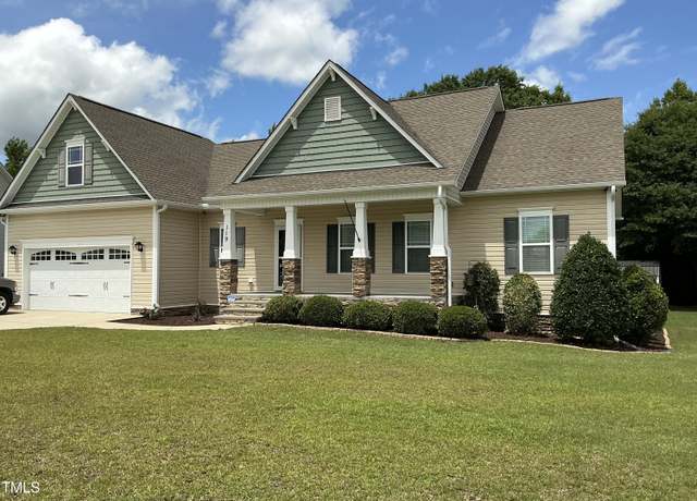 Property at 119 Hunterwood Pl, Benson, NC 27504, 3 beds, 2 baths