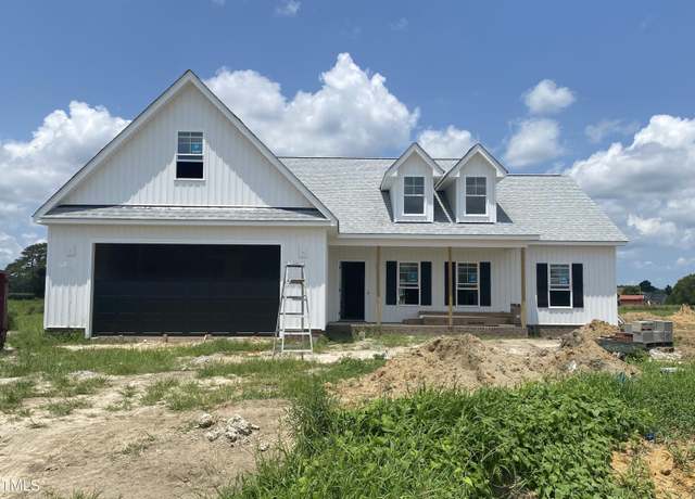 Property at 217 Rae Dr, Pikeville, NC 27863, 3 beds, 2 baths