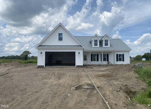 Property at 217 Rae Dr, Pikeville, NC 27863, 3 beds, 2 baths