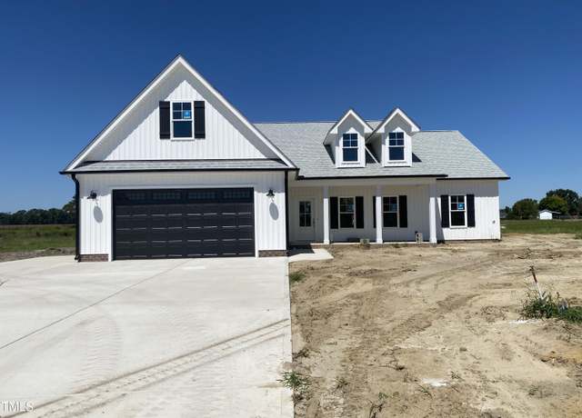 Property at 217 Rae Dr, Pikeville, NC 27863, 3 beds, 2 baths