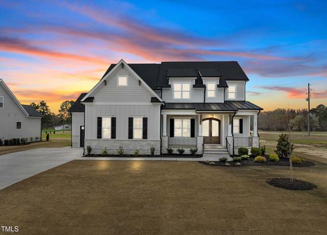 Property at 110 Summerlin Dr, Clayton, NC 27527, 4 beds, 3.5 baths