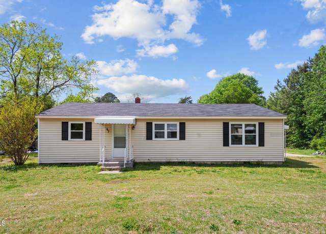 Property at 67 Davie Smith St, Roanoke Rapids, NC 27870, 3 beds, 2 baths