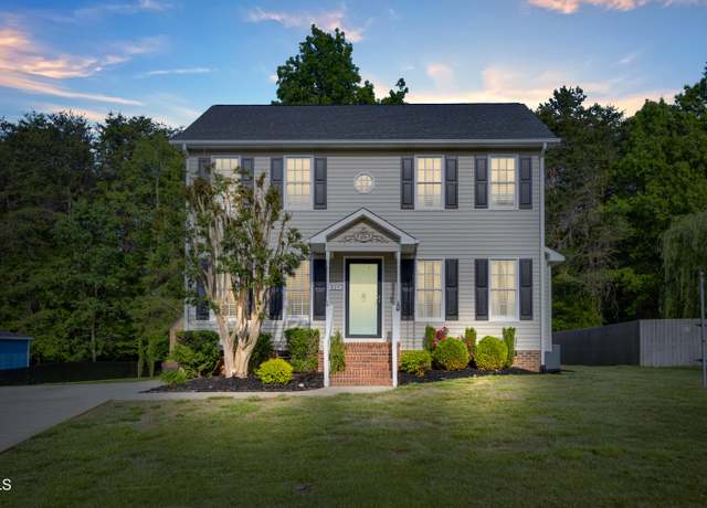 Property at 827 Lockesley Ln, Burlington, NC 27217, 3 beds, 2.5 baths