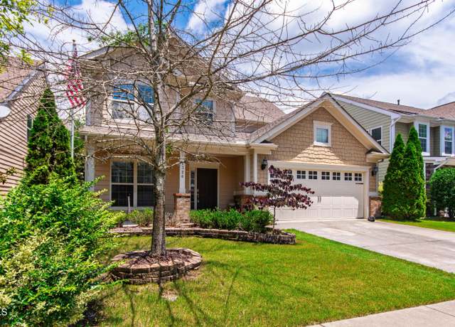 Property at 1320 Cozy Oak Ave, Cary, NC 27519, 4 beds, 3.5 baths
