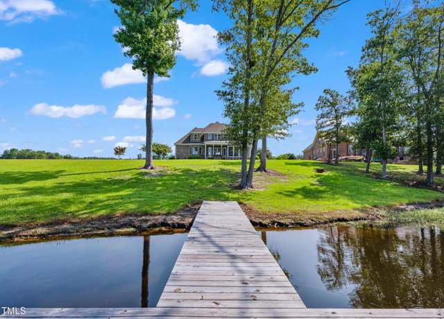 Property at 309 Shoreline Dr, Princeton, NC 27569, 4 beds, 3.5 baths