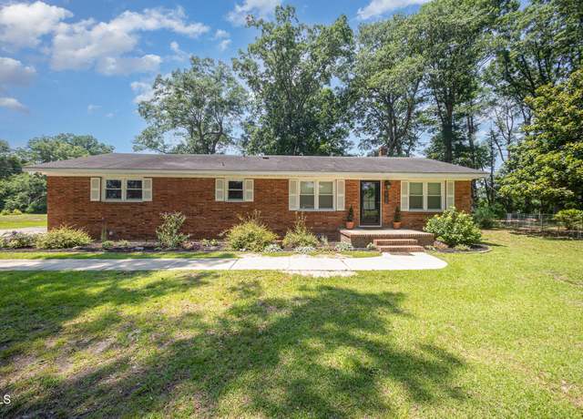 Property at 101 Trotwood Dr, Goldsboro, NC 27534, 3 beds, 1.5 baths