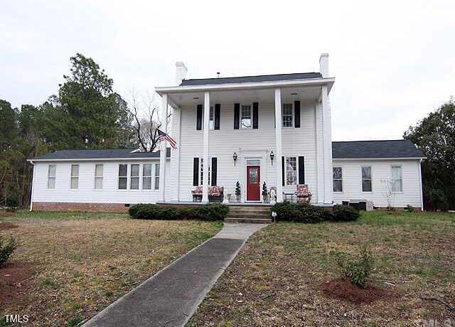 Property at 100 Lager Ln, Garner, NC 27529, 3 beds, 2.5 baths