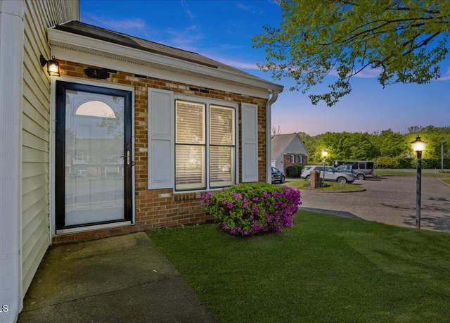 Property at 42 Riverwalk Ter, Durham, NC 27704, 1 bed, 1 bath