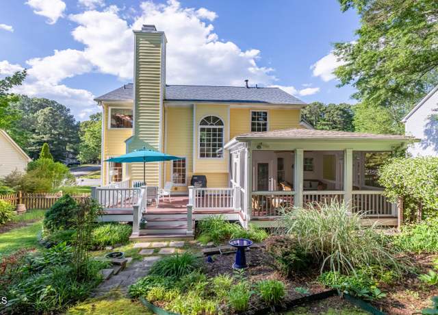 Property at 5417 Harrington Grove Dr, Raleigh, NC 27613, 3 beds, 2.5 baths