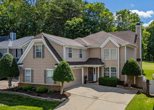 Property at 121 Walter Hagen Dr, Mebane, NC 27302, 3 beds, 2.5 baths
