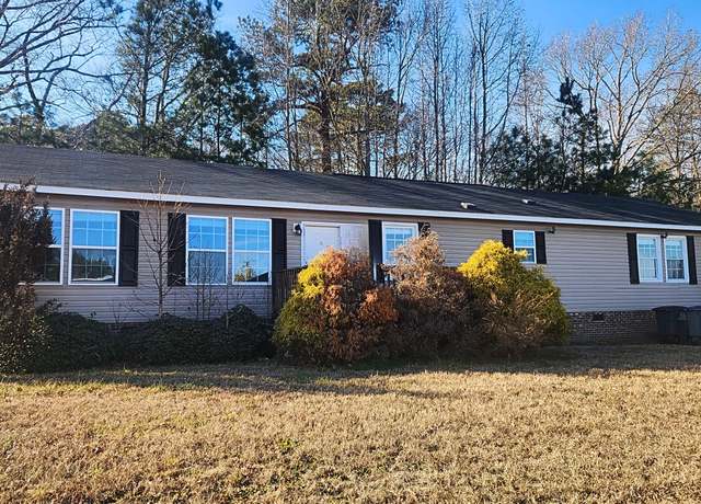 Property at 320 Eastfield Dr, Rocky Mount, NC 27801, 5 beds, 3 baths