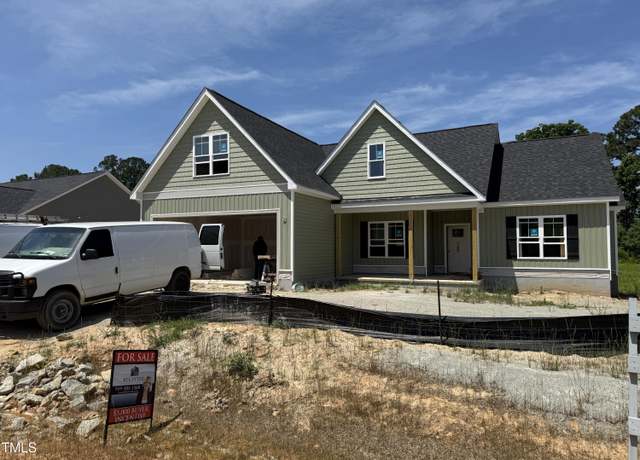 Property at 125 Tee Dr, Selma, NC 27576, 3 beds, 2 baths