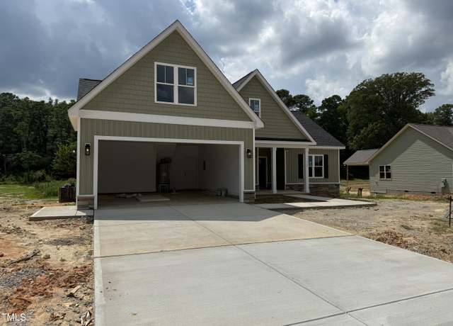 Property at 125 Tee Dr, Selma, NC 27576, 3 beds, 2 baths