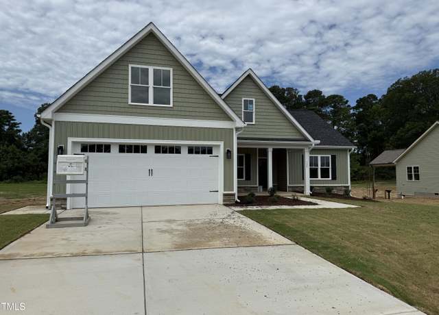 Property at 125 Tee Dr, Selma, NC 27576, 3 beds, 2 baths
