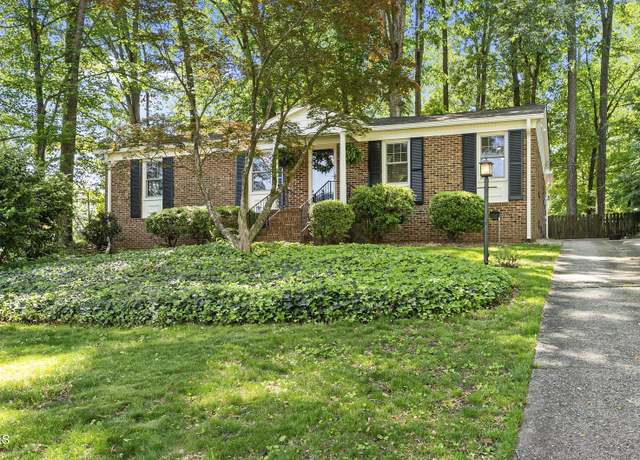 Property at 215 Westridge Dr, Raleigh, NC 27609, 3 beds, 2 baths