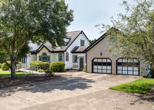Property at 2517 Oakes Plantation Dr, Raleigh, NC 27610, 3 beds, 2.5 baths