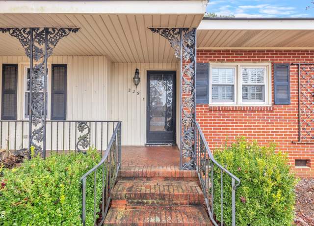 Property at 229 Davis Mill Rd, Selma, NC 27576, 4 beds, 2 baths