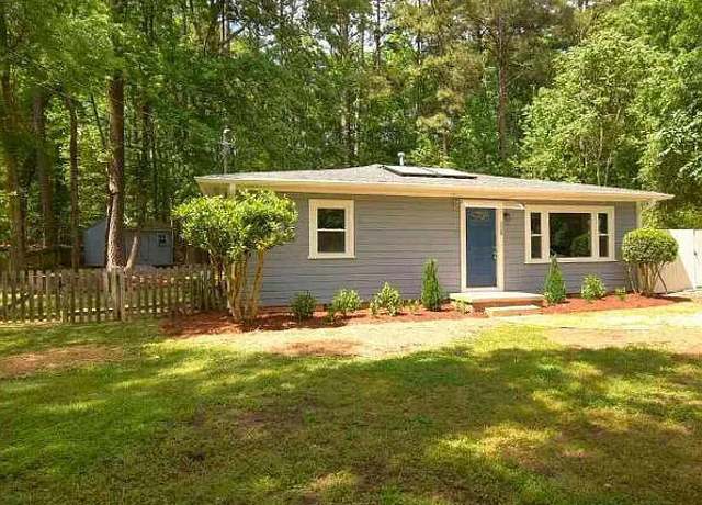 Property at 220 Barclay Rd, Chapel Hill, NC 27516, 3 beds, 1 bath