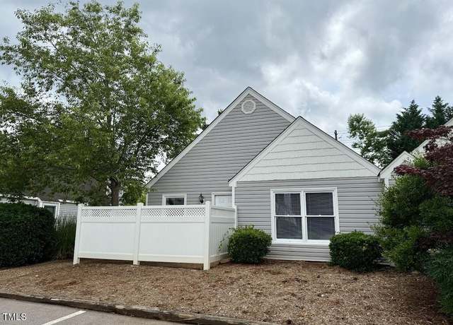 Property at 5071 Avenida Del Sol Dr, Raleigh, NC 27616, 2 beds, 2 baths
