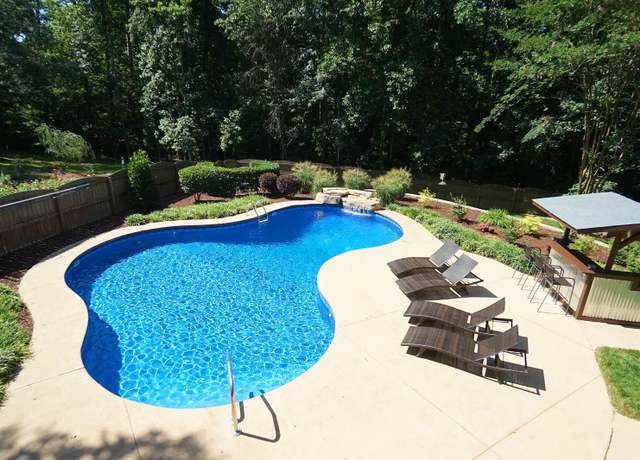 Property at 308 Wescott Ridge Dr, Holly Springs, NC 27540, 6 beds, 4 baths