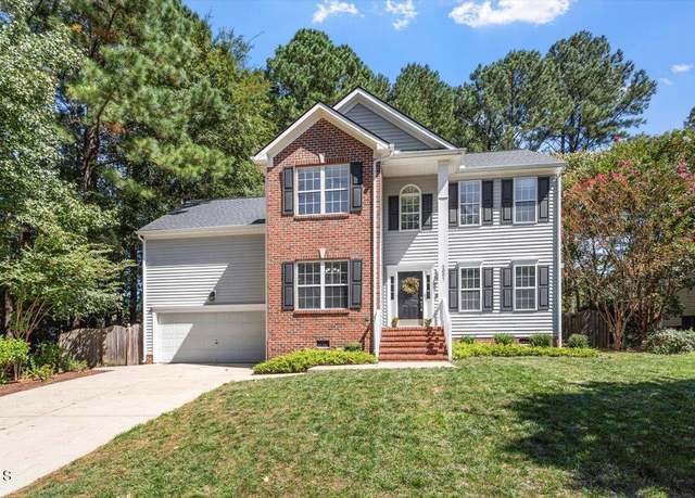 Property at 2007 Winecott Dr, Apex, NC 27502, 4 beds, 2.5 baths